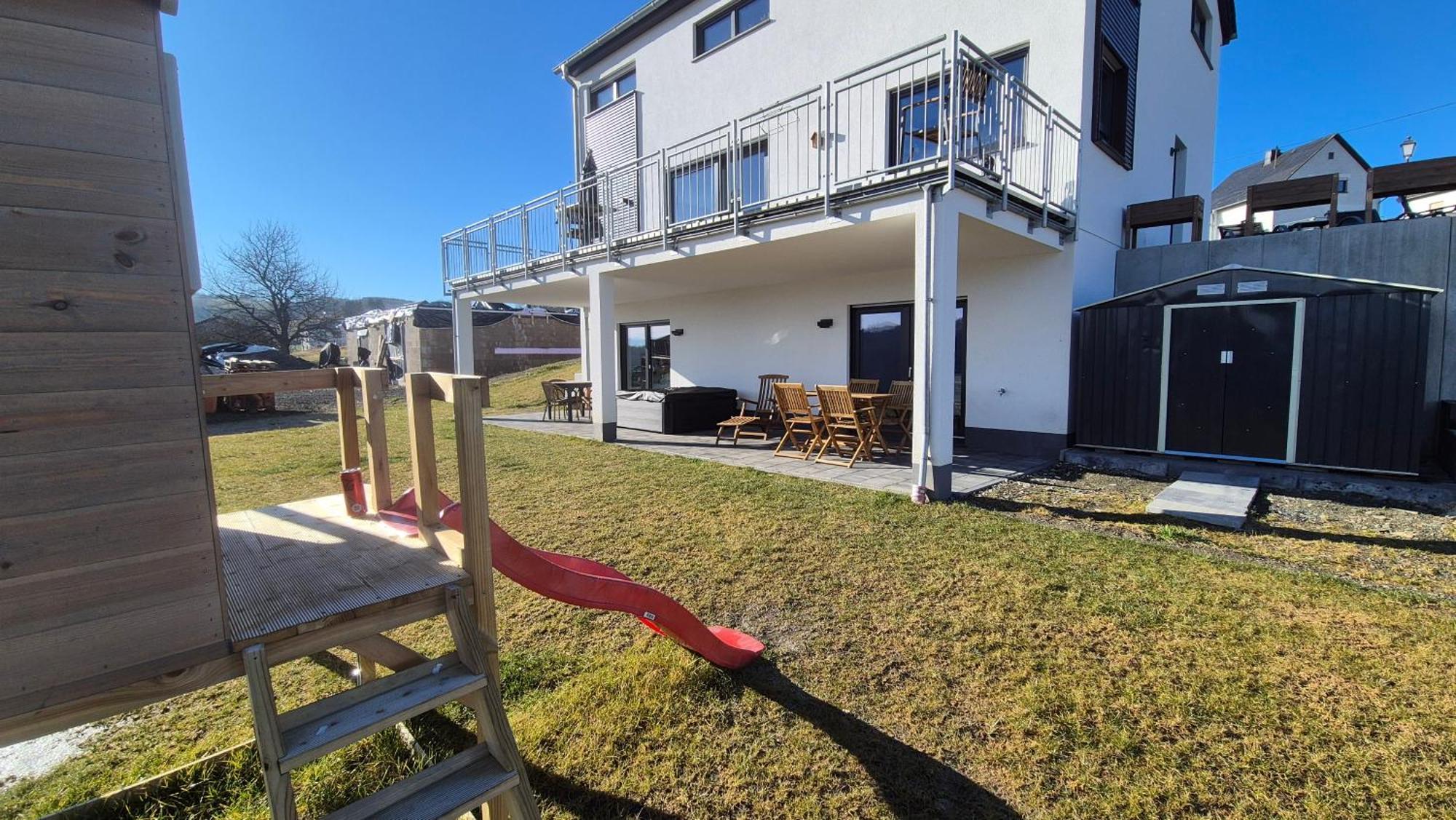 Serenity Vista Retreat Bnb Bescheid Exterior photo
