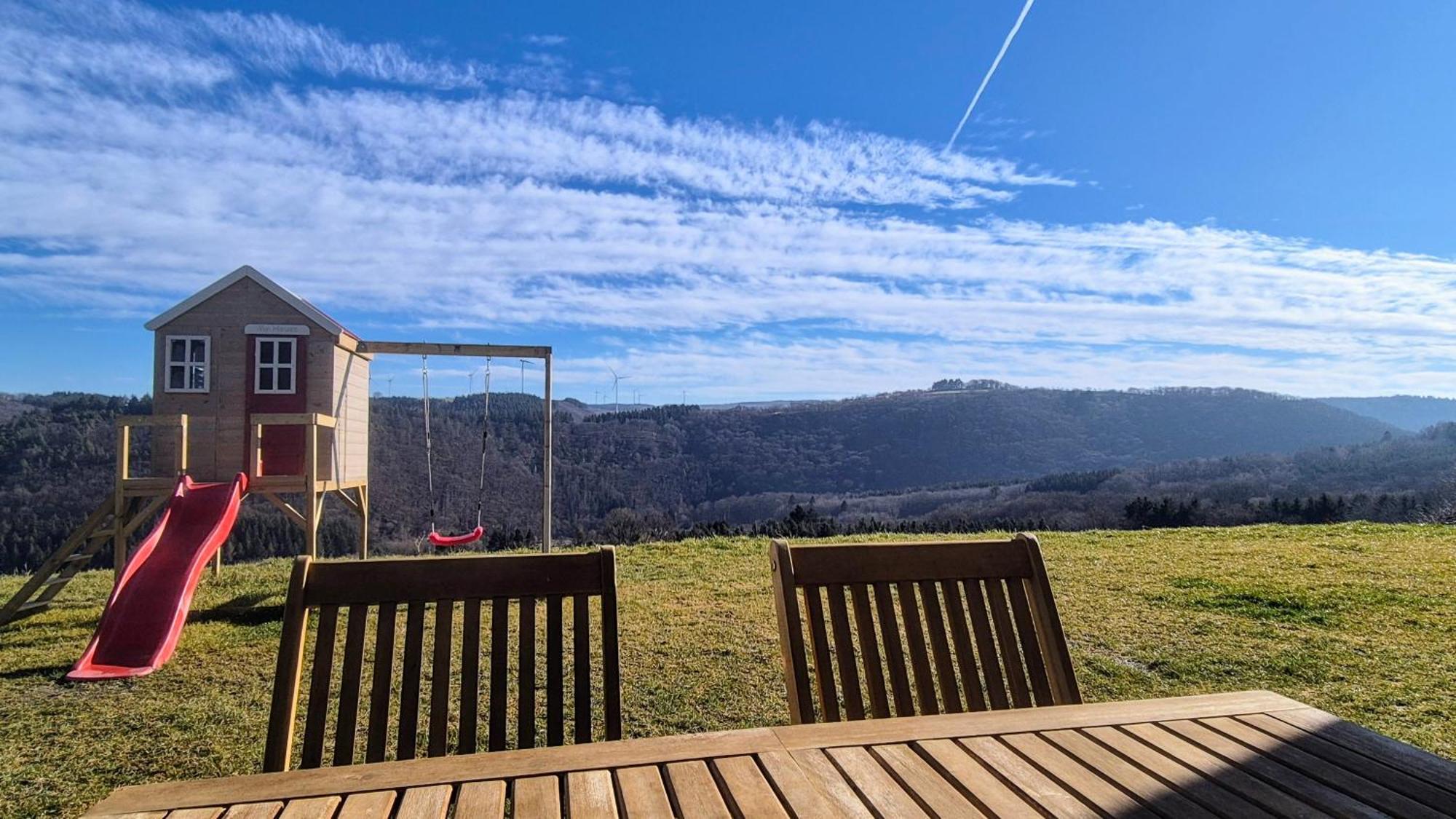 Serenity Vista Retreat Bnb Bescheid Exterior photo